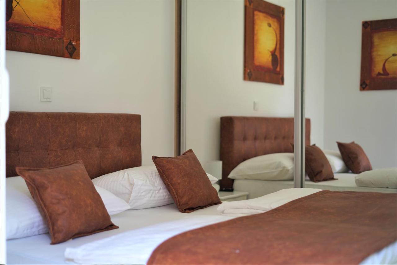 Villa M - Your Business & Holiday Apartment In Sibenik Ngoại thất bức ảnh