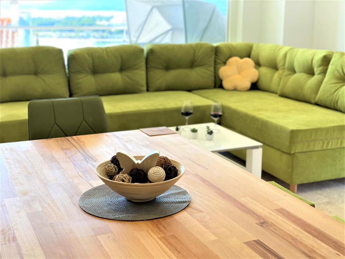 Villa M - Your Business & Holiday Apartment In Sibenik Ngoại thất bức ảnh