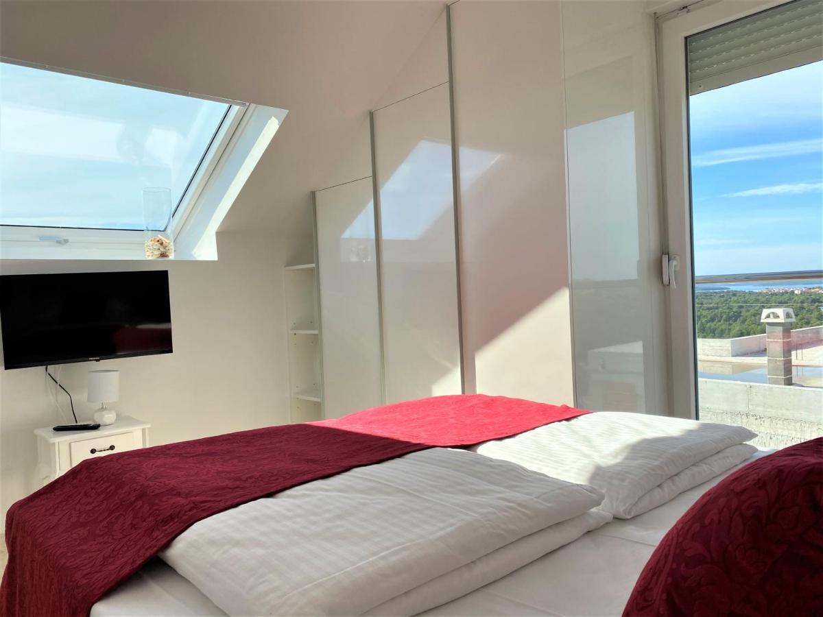 Villa M - Your Business & Holiday Apartment In Sibenik Ngoại thất bức ảnh