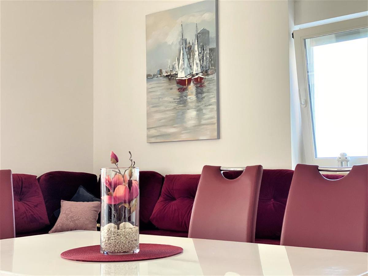 Villa M - Your Business & Holiday Apartment In Sibenik Ngoại thất bức ảnh