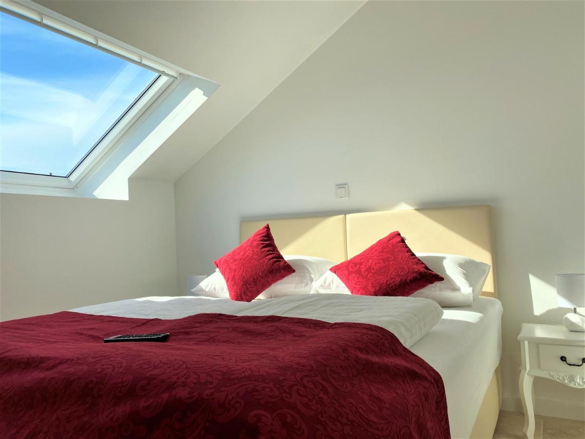 Villa M - Your Business & Holiday Apartment In Sibenik Ngoại thất bức ảnh