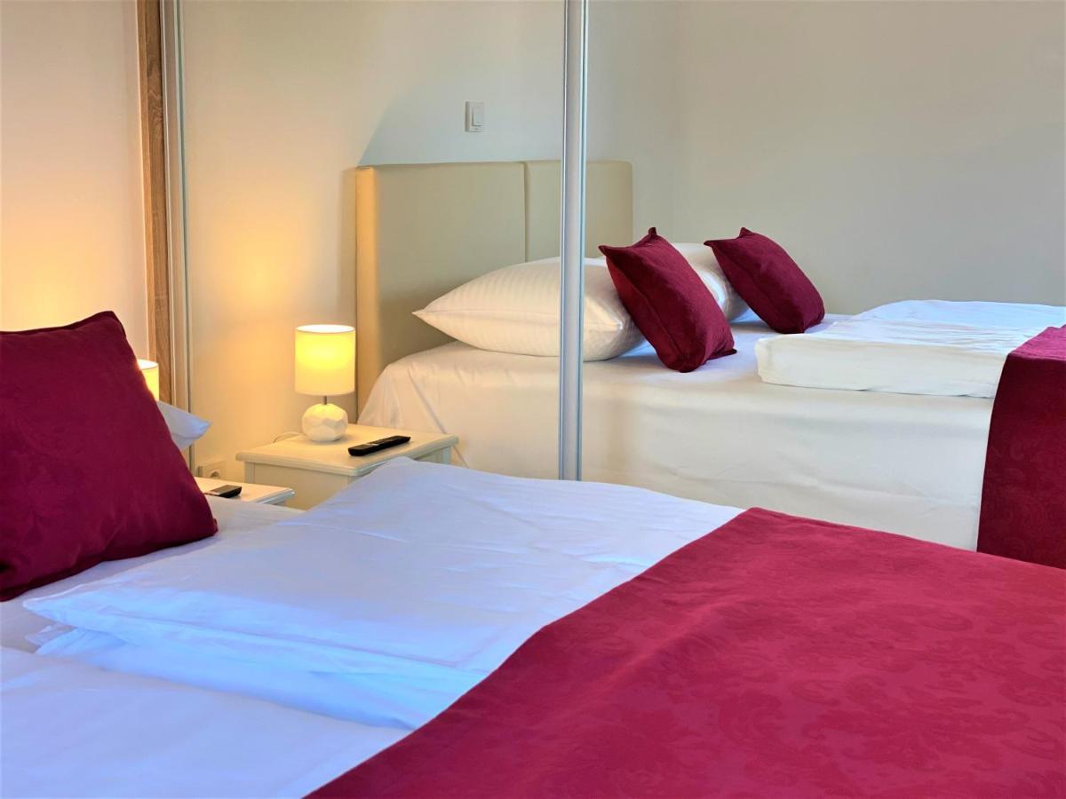Villa M - Your Business & Holiday Apartment In Sibenik Ngoại thất bức ảnh