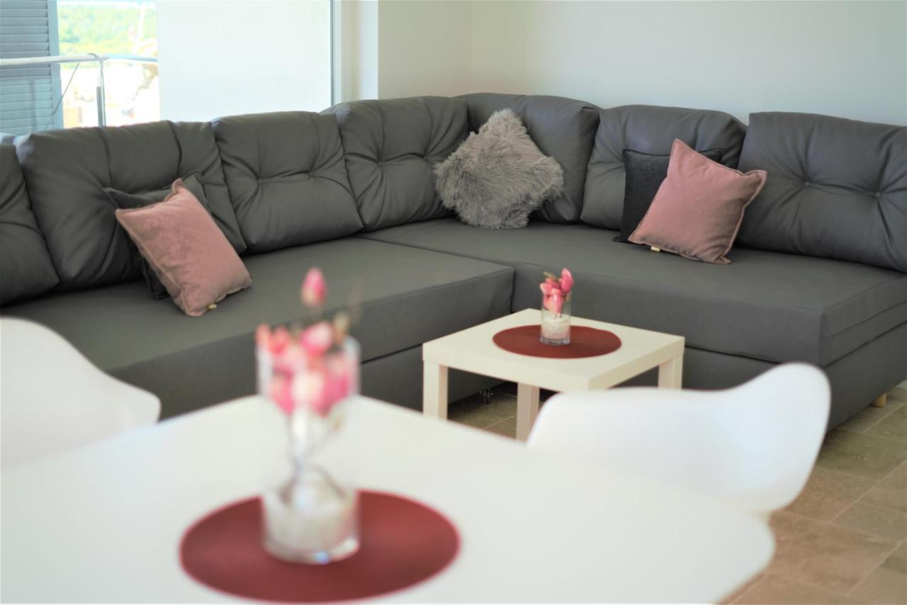 Villa M - Your Business & Holiday Apartment In Sibenik Ngoại thất bức ảnh
