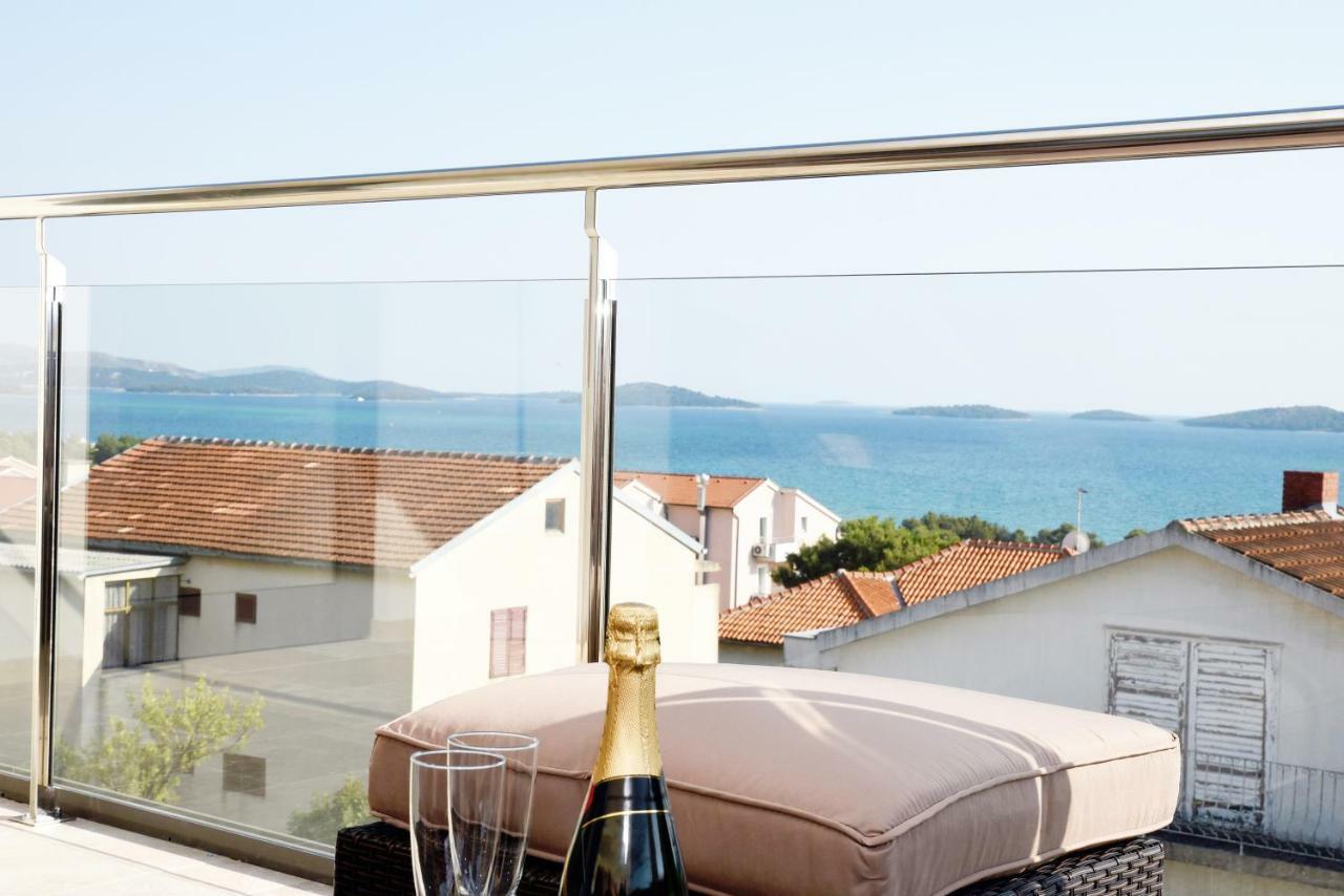 Villa M - Your Business & Holiday Apartment In Sibenik Ngoại thất bức ảnh