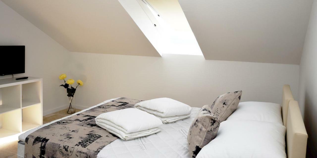 Villa M - Your Business & Holiday Apartment In Sibenik Ngoại thất bức ảnh